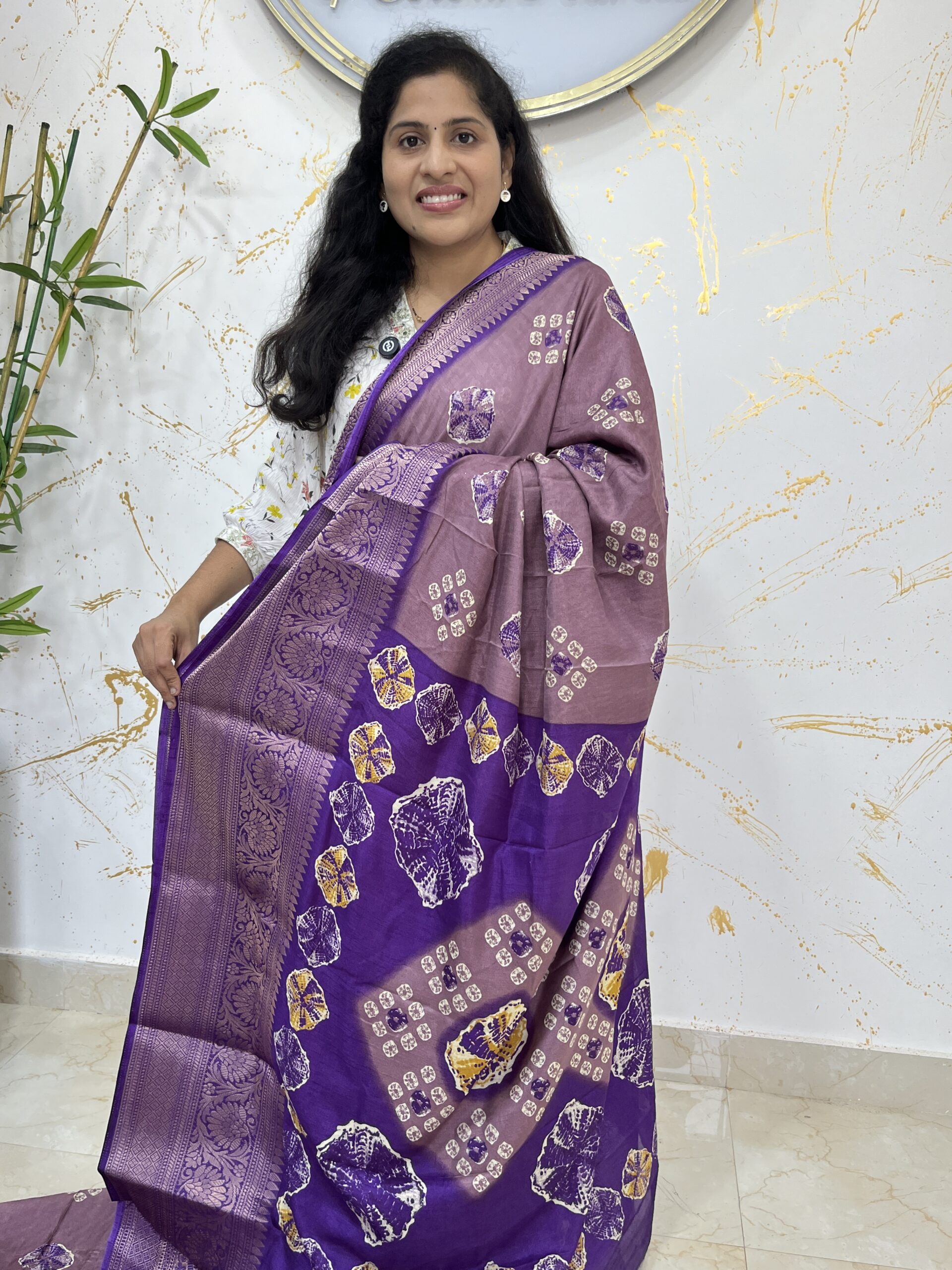 Lavender–Purple Soft Silk Saree with Dual-Tone Body & Intricate Zari Pallu