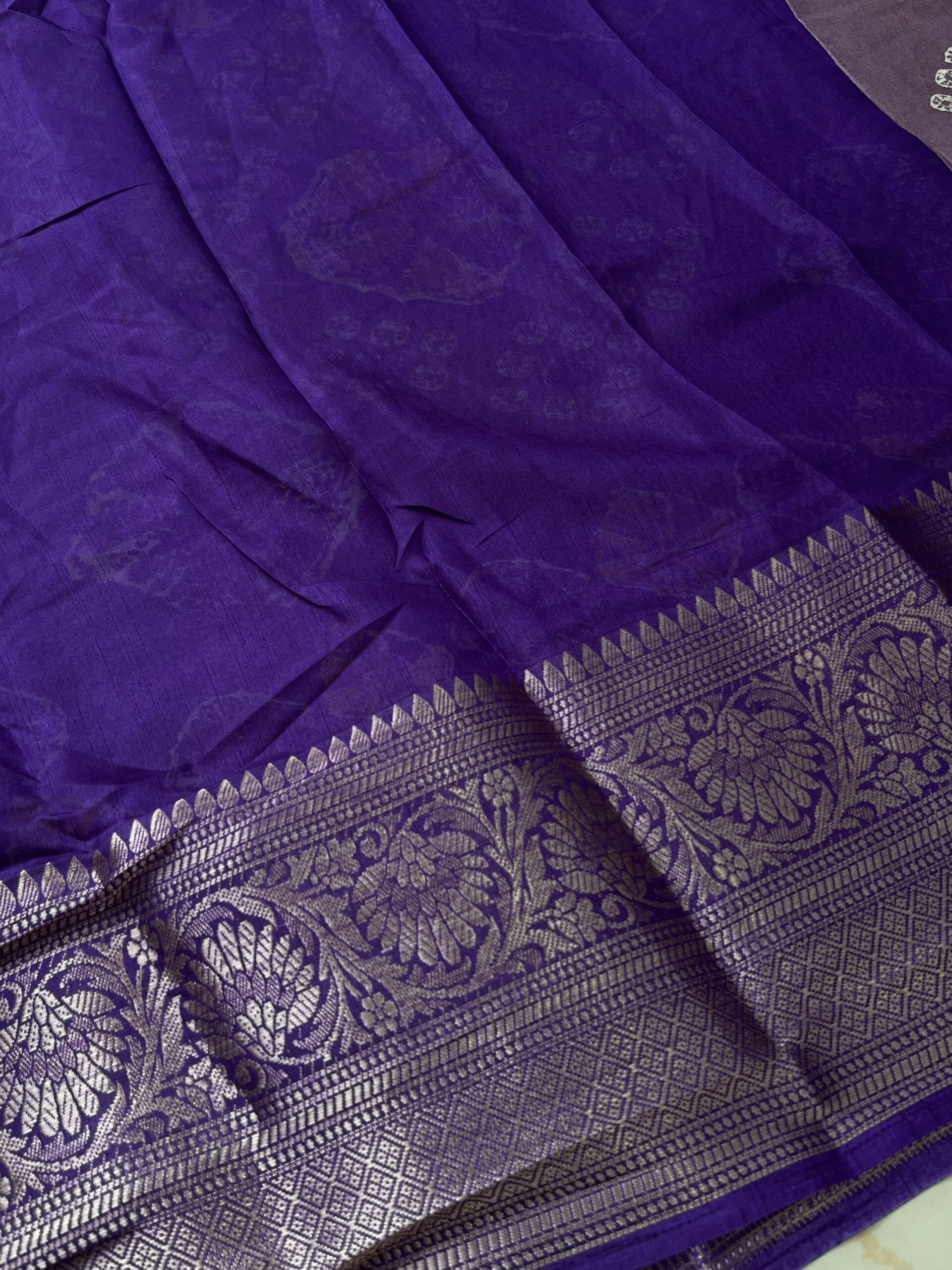 Lavender–Purple Soft Silk Saree with Dual-Tone Body & Intricate Zari Pallu - Image 3