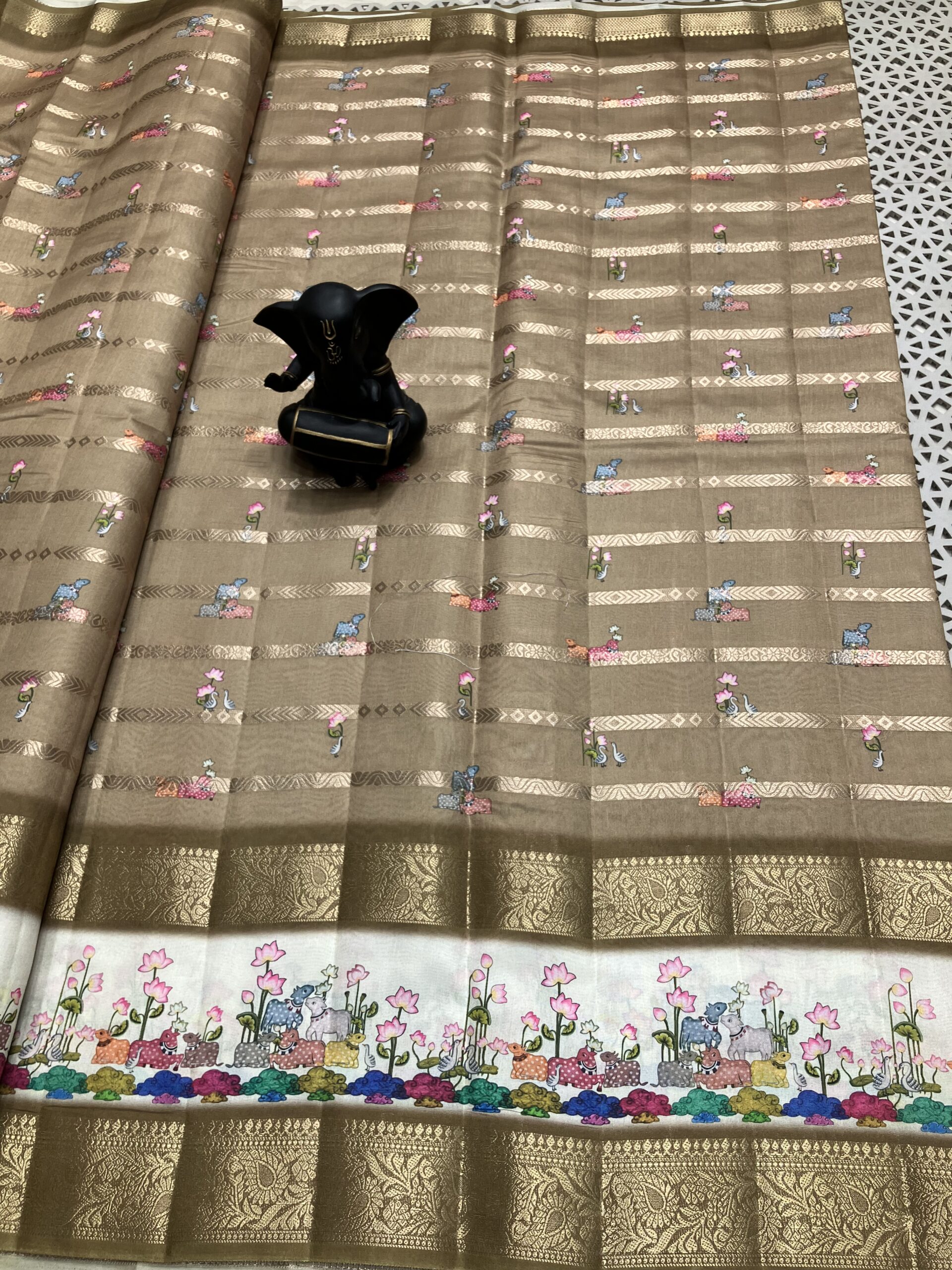 Kanchi Border Organza Saree With Pichwai Design